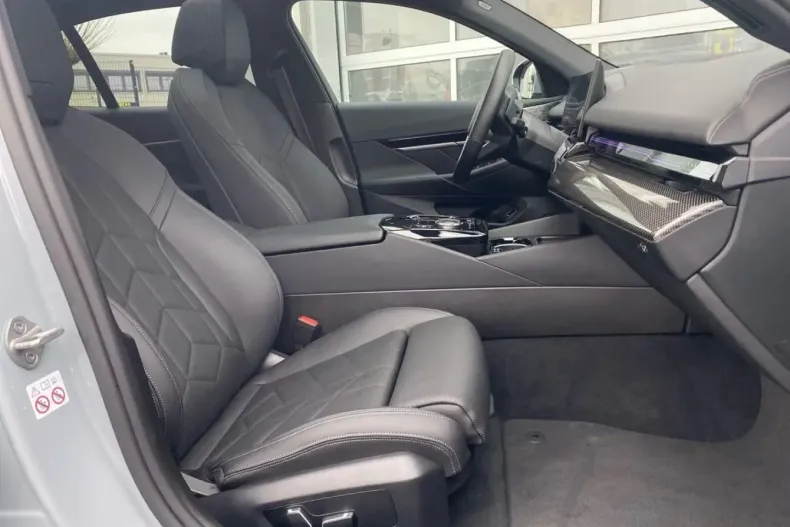 BMW 520 din 2024 cu 28.800 km - oferta BMW107594 - foto 15