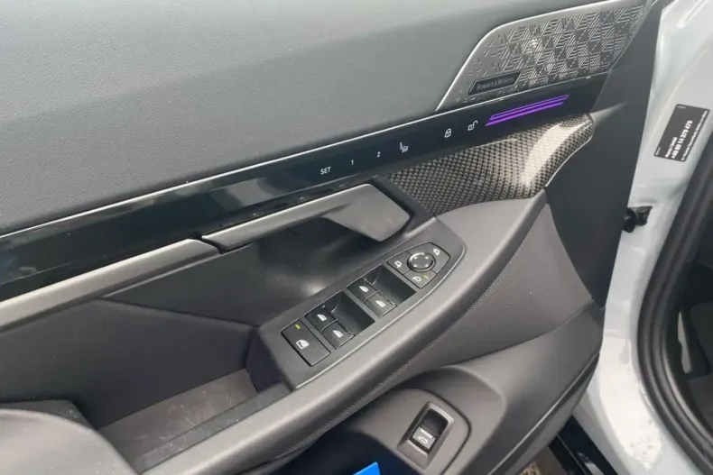 BMW 520 din 2024 cu 28.800 km - oferta BMW107594 - foto 18