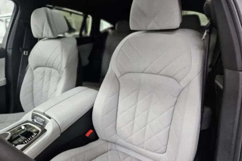 BMW X6 din 2024 cu 5.500 km - oferta BMW107600 - foto 17