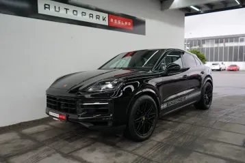 Porsche Cayenne din 2023 - oferta POR107601