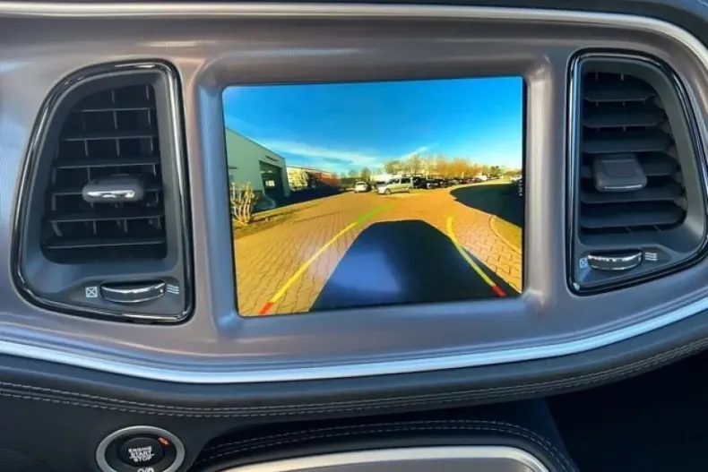 Dodge Challenger din 2024 cu 14.990 km - oferta DOD107602 - foto 10