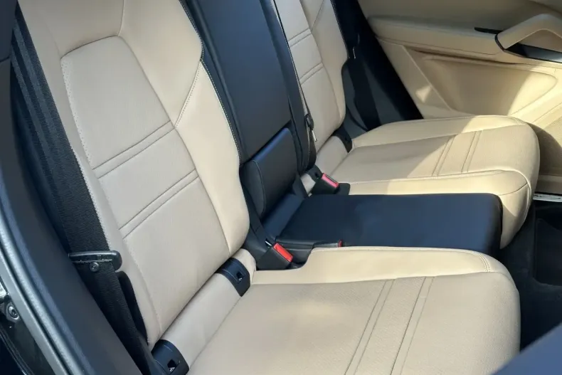 Porsche Cayenne din 2025 cu 10.400 km - oferta POR107606 - foto 7