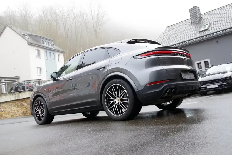 Porsche Cayenne din 2024 cu 6.900 km - oferta POR107607 - foto 9