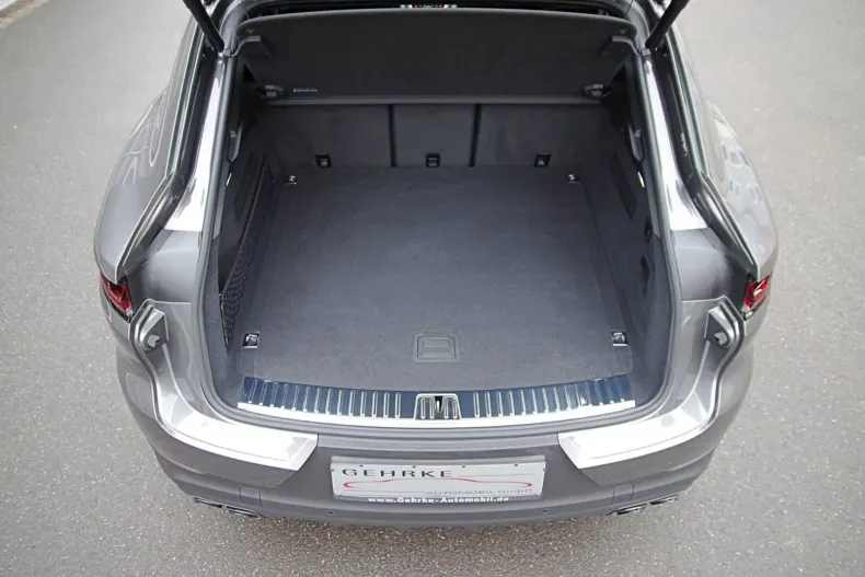 Porsche Cayenne din 2024 cu 6.900 km - oferta POR107607 - foto 19