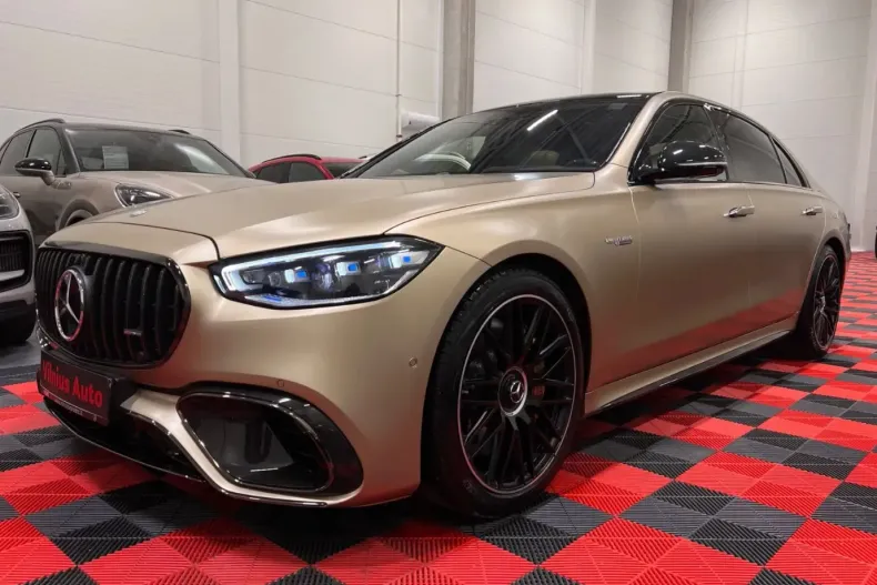 Mercedes-Benz S 63 AMG din 2024 cu 10.740 km - oferta MER107614 - foto 4