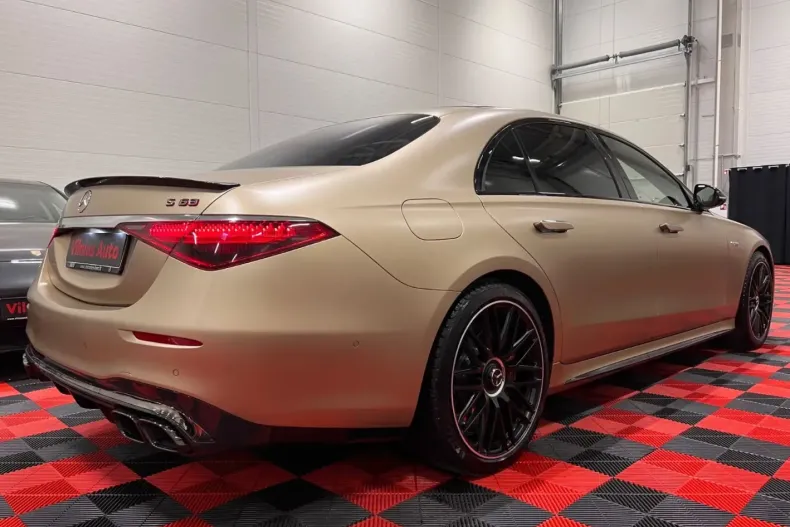 Mercedes-Benz S 63 AMG din 2024 cu 10.740 km - oferta MER107614 - foto 5