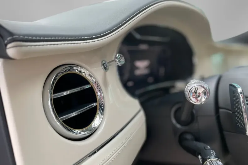 Bentley Continental GT din 2023 cu 5.350 km - oferta BEN107615 - foto 7