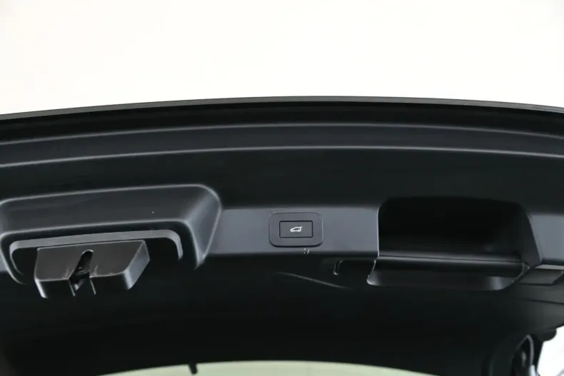 Jaguar F-Pace din 2023 cu 32.135 km - oferta JAG107618 - foto 36