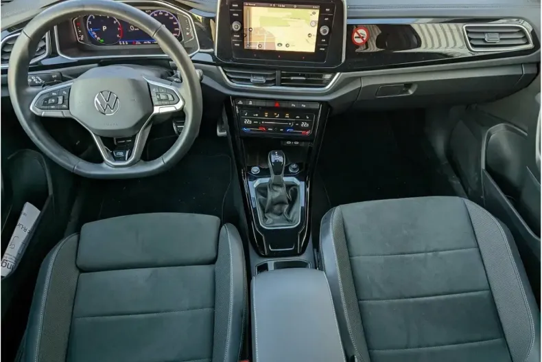 Volkswagen T-Roc din 2024 cu 23.300 km - oferta VOL107628 - foto 4