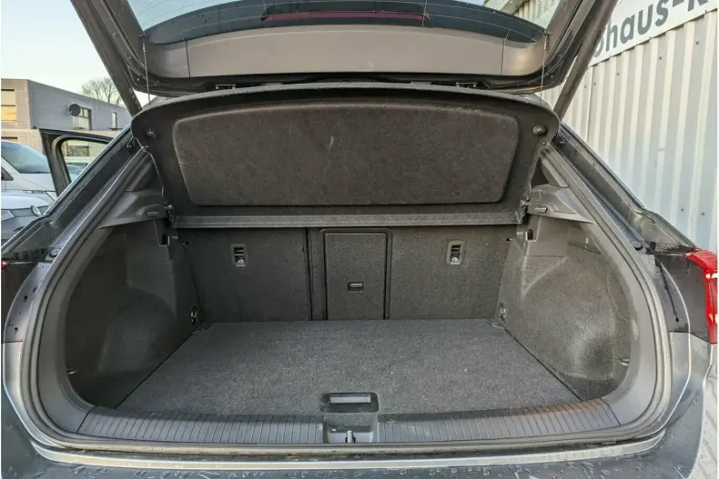 Volkswagen T-Roc din 2024 cu 23.300 km - oferta VOL107628 - foto 13