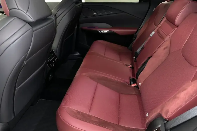 Lexus RX 500 din 2024 cu 50 km - oferta LEX107629 - foto 14