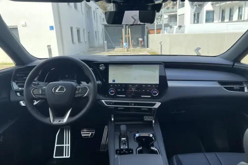 Lexus RX 500 din 2024 cu 10 km - oferta LEX107631 - foto 8