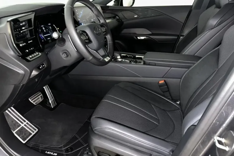 Lexus RX 500 din 2024 cu 15 km - oferta LEX107632 - foto 11