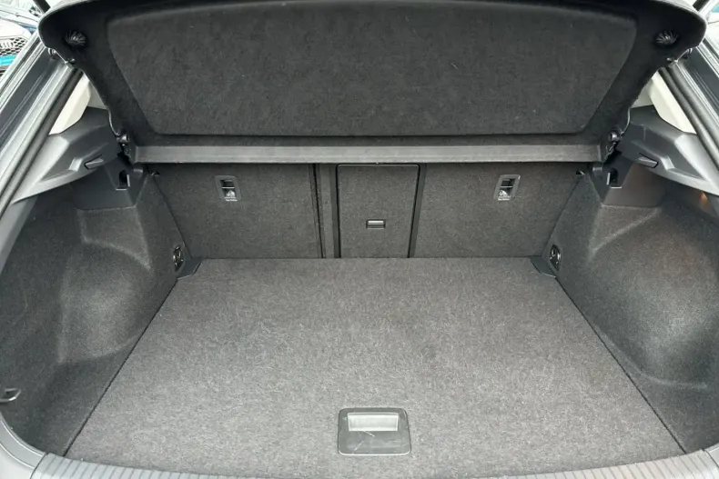 Volkswagen T-Roc din 2024 cu 14.906 km - oferta VOL107635 - foto 8