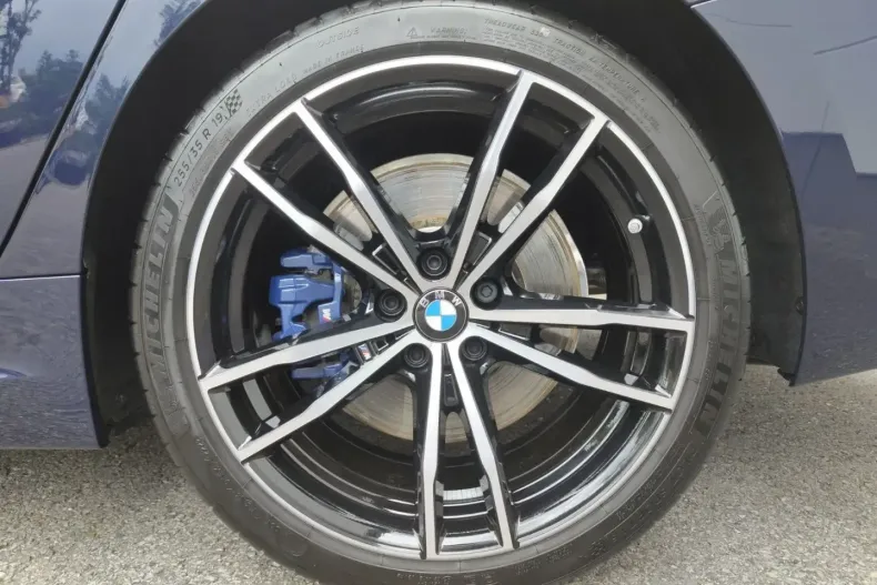 BMW 330 din 2023 cu 11.729 km - oferta BMW107638 - foto 7