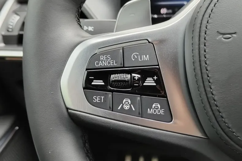 BMW 330 din 2023 cu 11.729 km - oferta BMW107638 - foto 16