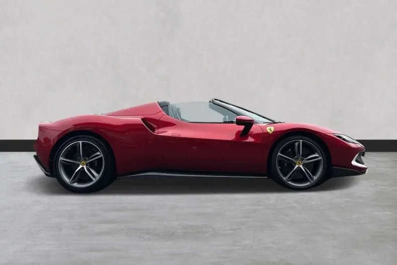 Ferrari 296 GTS din 2023 cu 18.500 km - oferta FER107646 - foto 4