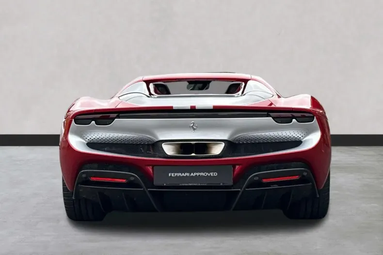 Ferrari 296 GTS din 2023 cu 18.500 km - oferta FER107646 - foto 6