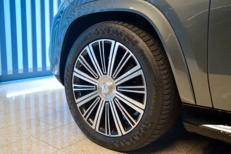 Mercedes-Benz GLS 600 din 2023 cu 14.161 km - oferta MER107650 - foto 30