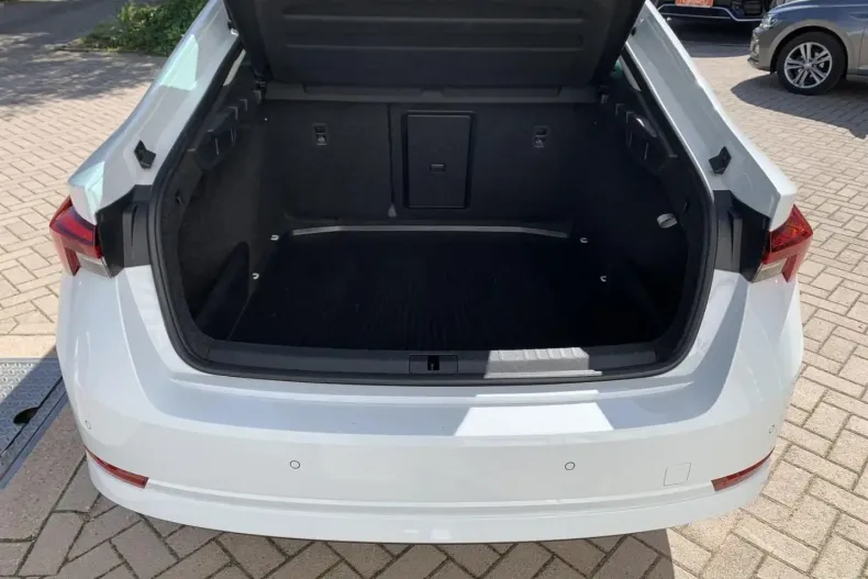 Skoda Octavia din 2024 cu 20.380 km - oferta SKO107655 - foto 6