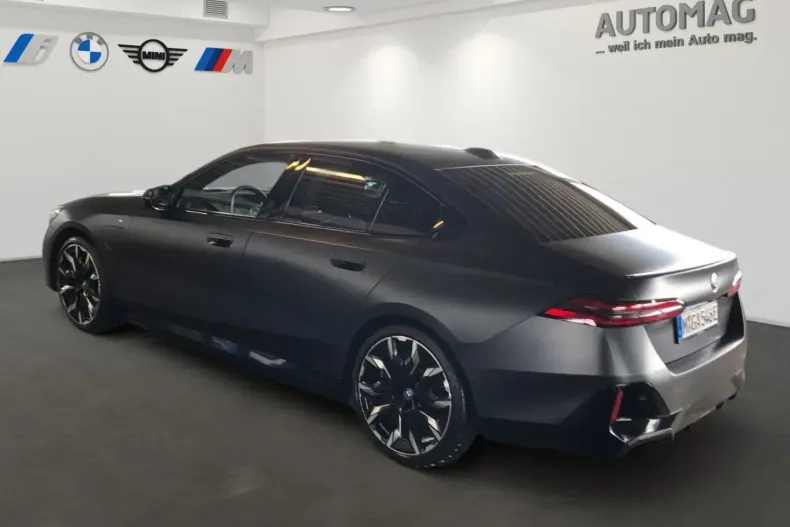 BMW 550 din 2024 cu 16.900 km - oferta BMW107662 - foto 4