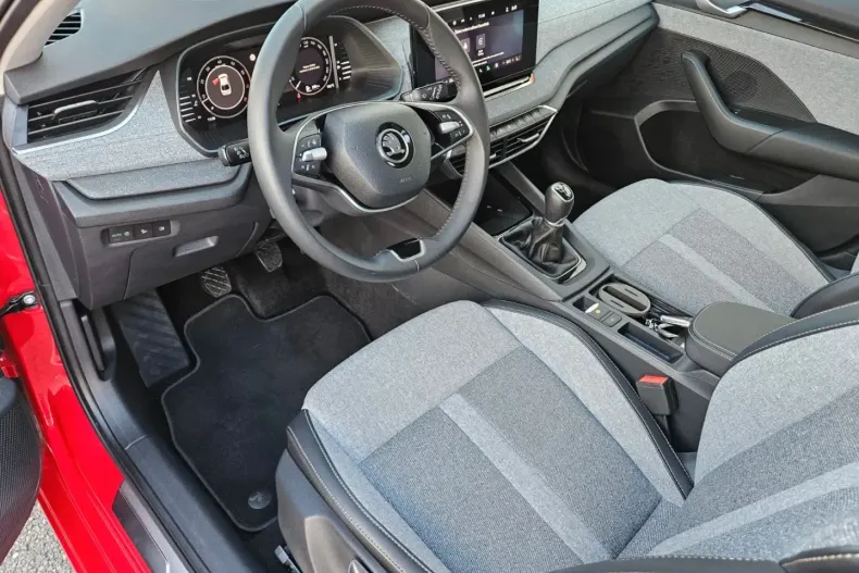 Skoda Octavia din 2024 cu 22.684 km - oferta SKO107663 - foto 17