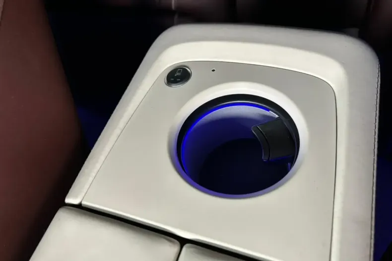 Mercedes-Benz GLS 600 din 2023 cu 85.800 km - oferta MER107665 - foto 20