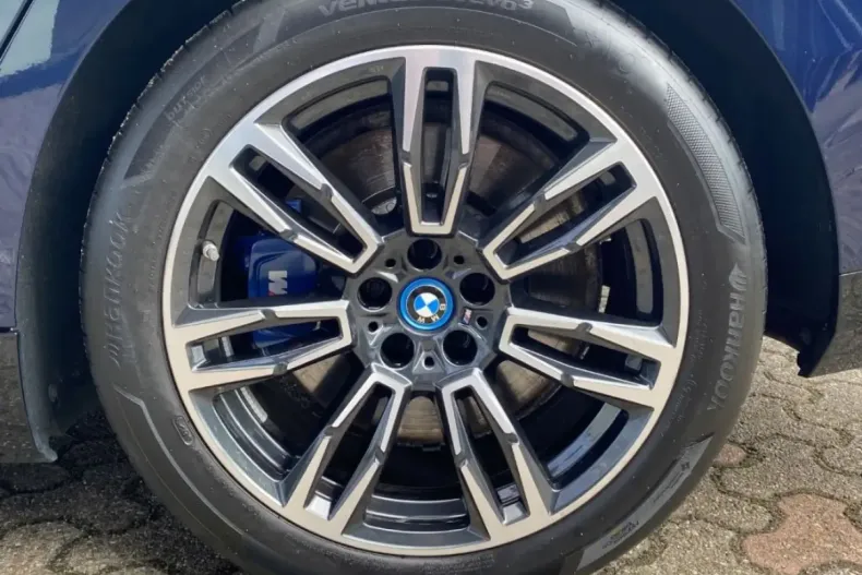 BMW 550 din 2024 cu 22.161 km - oferta BMW107667 - foto 5