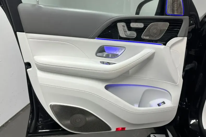 Mercedes-Benz GLS 600 din 2024 cu 56.500 km - oferta MER107672 - foto 8