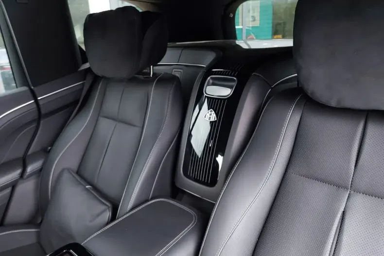 Mercedes-Benz GLS 600 din 2024 cu 24.900 km - oferta MER107675 - foto 9