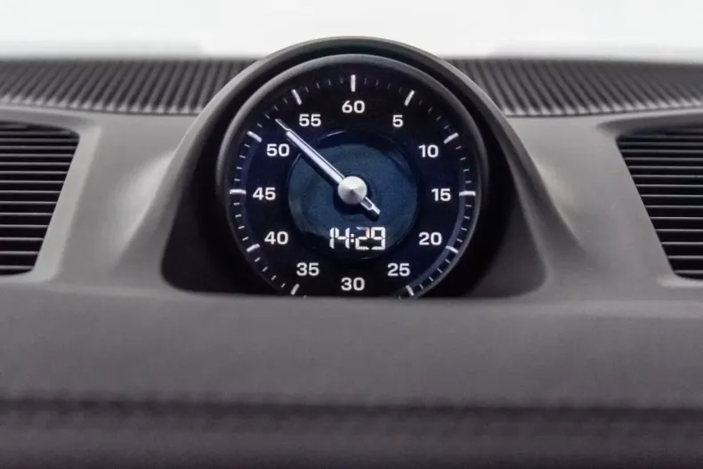 Porsche Cayenne din 2023 cu 35.173 km - oferta POR107677 - foto 4