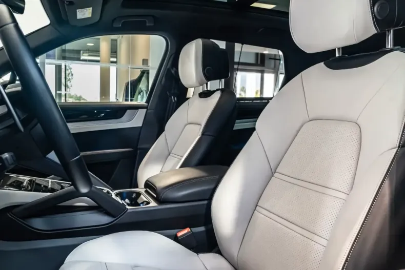 Porsche Cayenne din 2023 cu 35.173 km - oferta POR107677 - foto 5