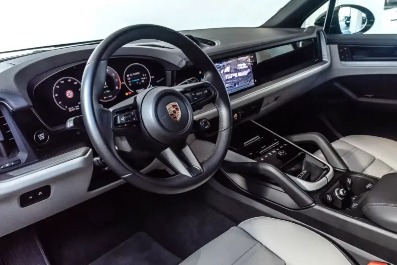 Porsche Cayenne din 2023 cu 35.173 km - oferta POR107677 - foto 8