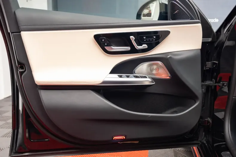 Mercedes-Benz E 220 din 2024 cu 23.100 km - oferta MER107678 - foto 15