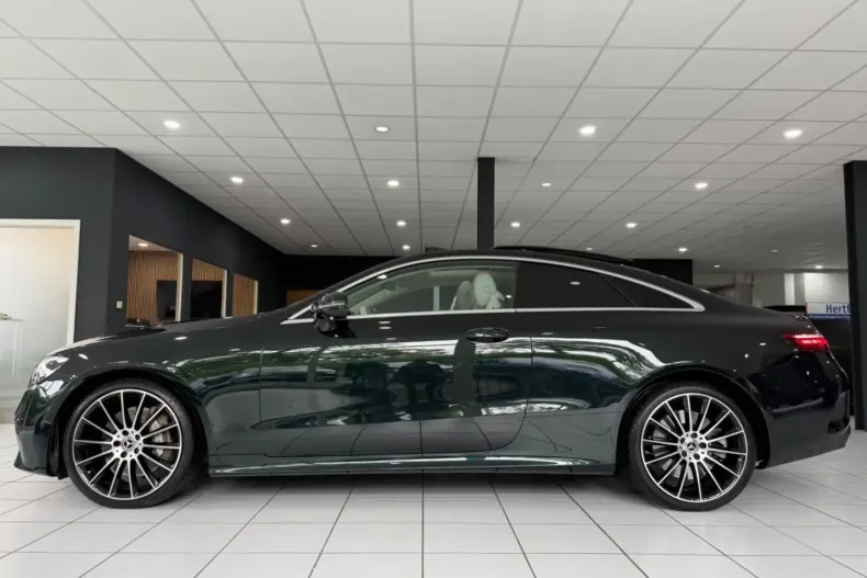 Mercedes-Benz E 450 din 2022 cu 26.500 km - oferta MER107701 - foto 2