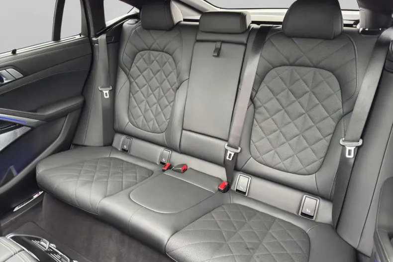 BMW X6 M60 din 2025 cu 25.252 km - oferta BMW107710 - foto 31