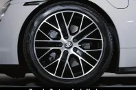 Porsche Taycan din 2024 cu 12.300 km - oferta POR107722 - foto 10