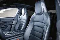 Porsche Taycan din 2024 cu 12.300 km - oferta POR107722 - foto 15