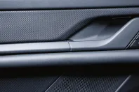 Porsche Taycan din 2024 cu 12.300 km - oferta POR107722 - foto 24