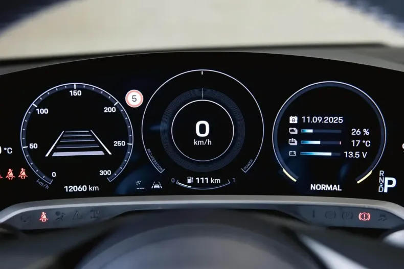 Porsche Taycan din 2024 cu 12.300 km - oferta POR107722 - foto 30