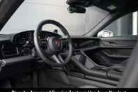 Porsche Taycan din 2024 cu 21.390 km - oferta POR107724 - foto 4