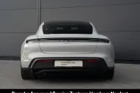 Porsche Taycan din 2024 cu 21.390 km - oferta POR107724 - foto 8