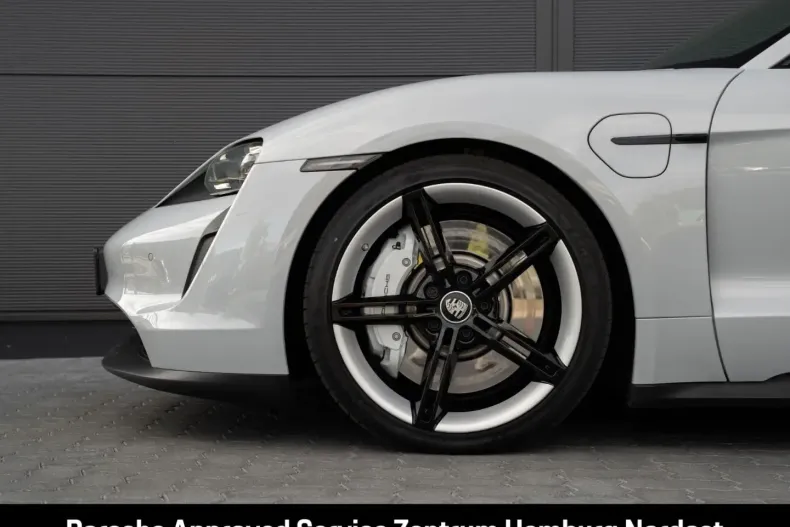 Porsche Taycan din 2024 cu 21.390 km - oferta POR107724 - foto 9