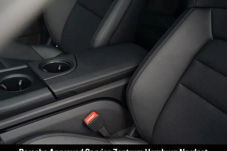 Porsche Taycan din 2024 cu 21.390 km - oferta POR107724 - foto 29