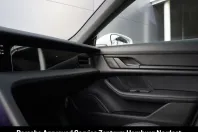 Porsche Taycan din 2024 cu 21.390 km - oferta POR107724 - foto 38