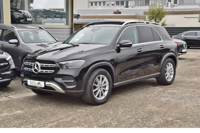 Mercedes-Benz GLE 300 din 2024 cu 8.568 km - oferta MER107726 - foto 4