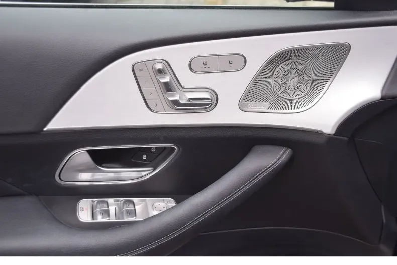 Mercedes-Benz GLE 300 din 2024 cu 8.568 km - oferta MER107726 - foto 8