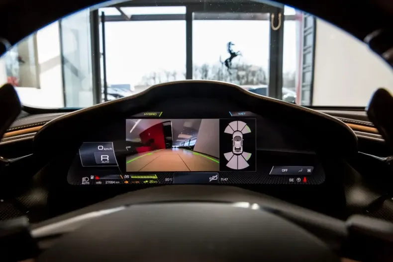 Ferrari 296 GTS din 2023 cu 27.863 km - oferta FER107728 - foto 9