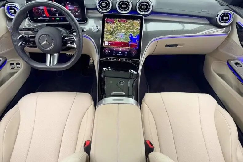 Mercedes-Benz CLE 300 din 2024 cu 13.700 km - oferta MER107734 - foto 2