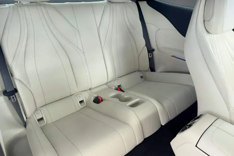 Mercedes-Benz CLE 300 din 2024 cu 13.700 km - oferta MER107734 - foto 4